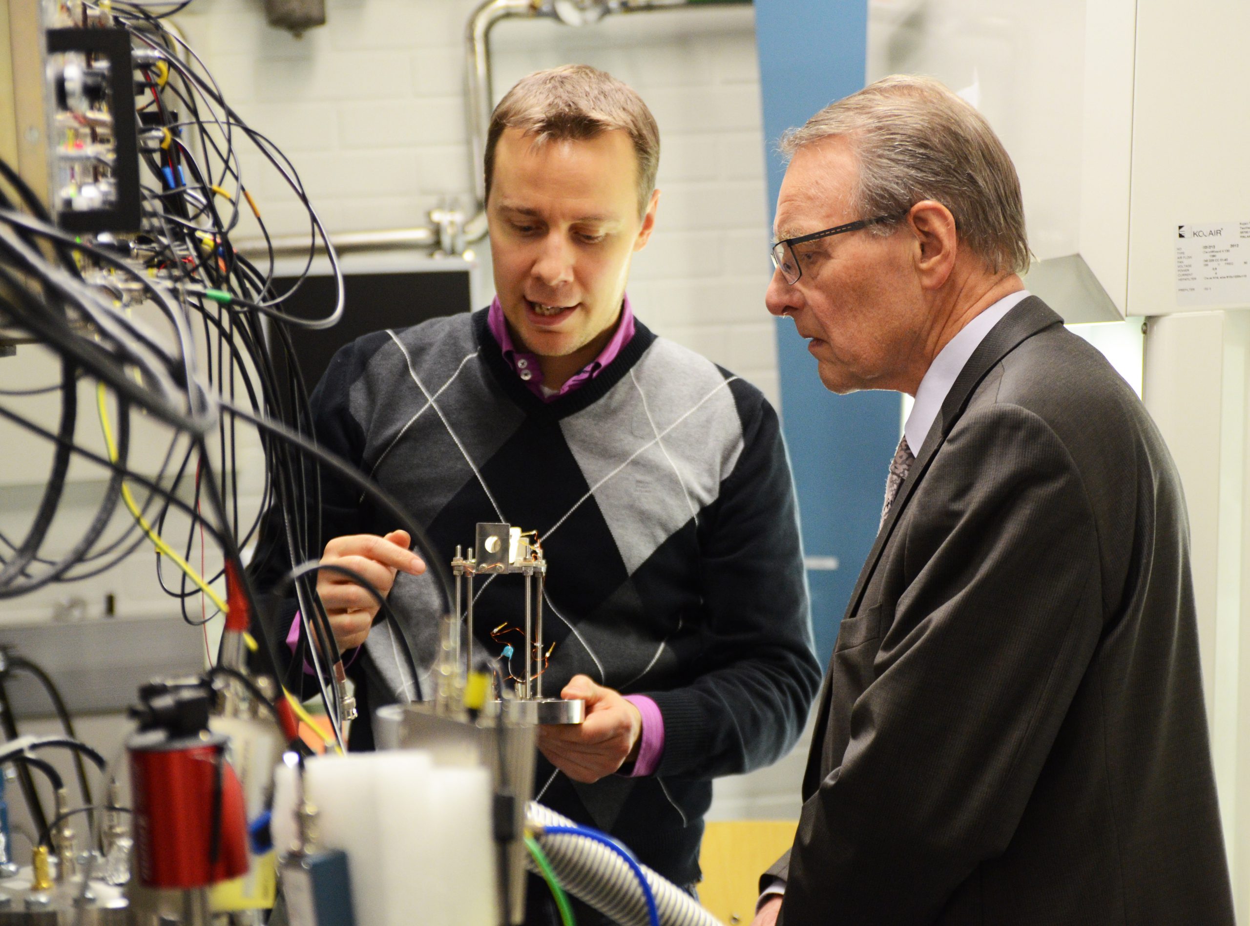 In this picture Tuomo Suntola, 2018 Millennium Technology Prize Winner and Engineeer Mikko Laitinen